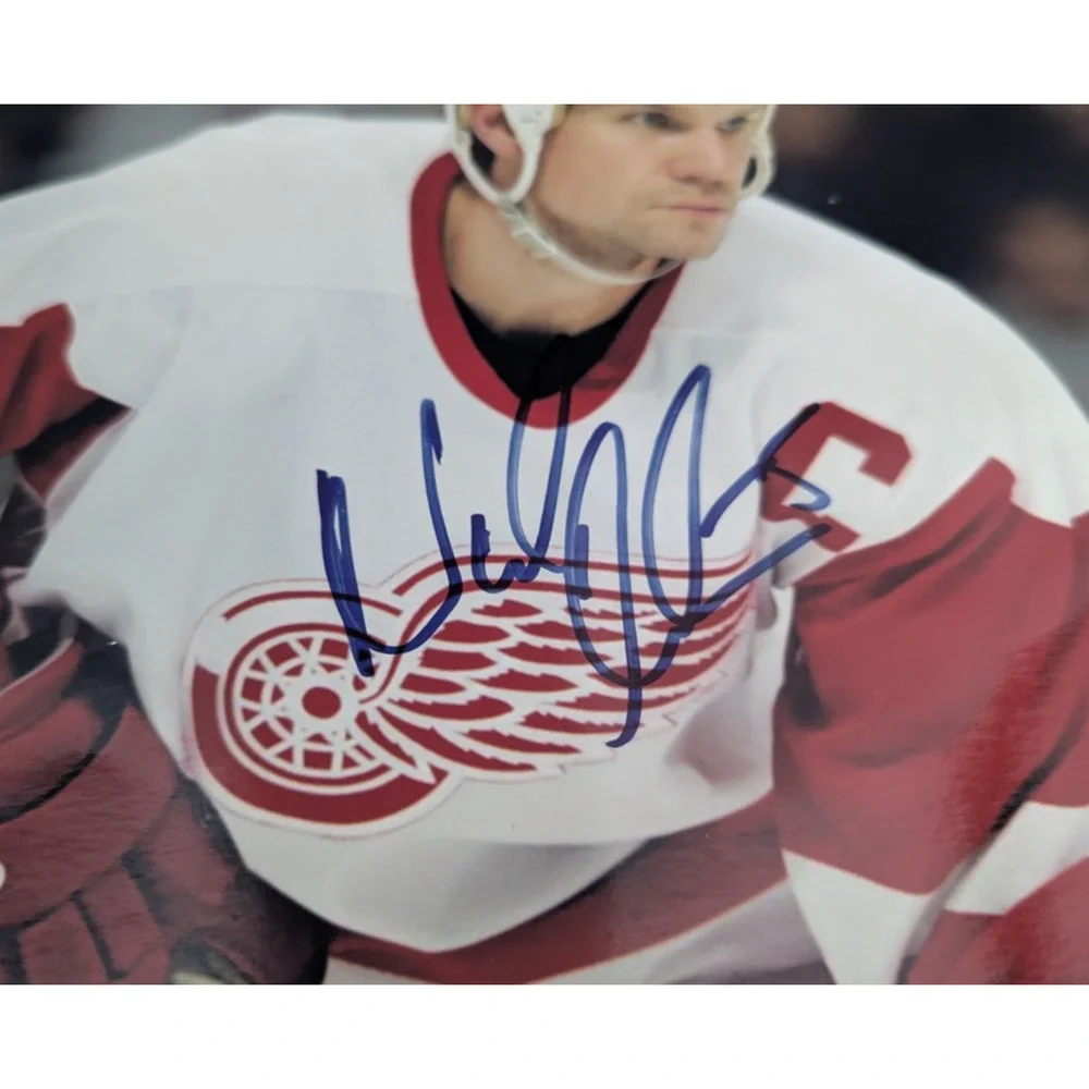 Nicklas Lidstrom #5 Signed 8 x 10 Photo Autographed NHL Detroit Red Wings COA - Picture 3 of 8
